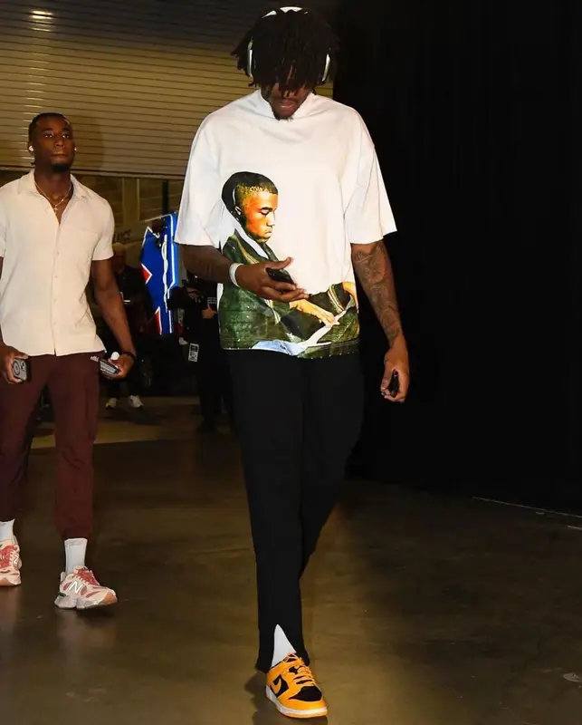 Robert Williams outfit in Do Not Disturb., Nike, and Apple, 2022