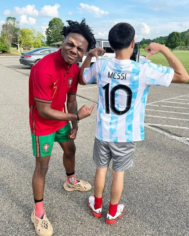 IShowSpeed outfit in Nike, Adidas, and No Name, 2022