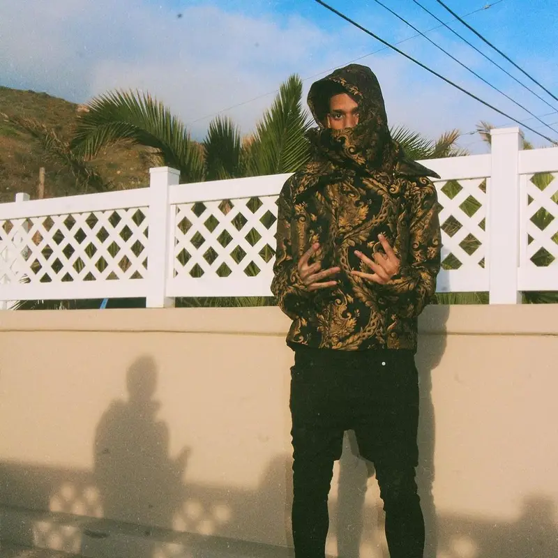 NLE Choppa outfit in Roam The Halls, 2022