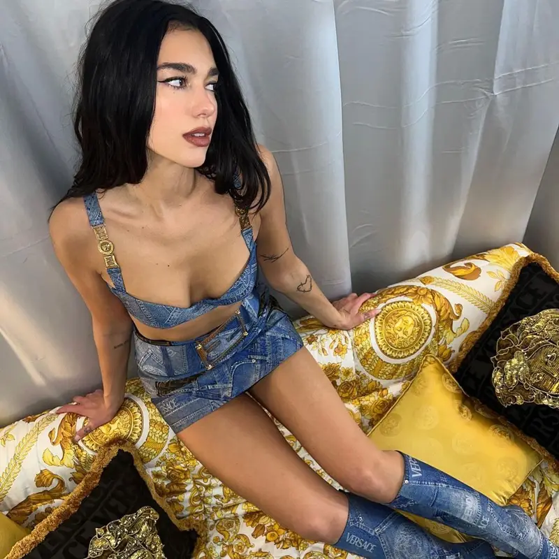 Dua Lipa outfit in Versace and Fendi, 2022