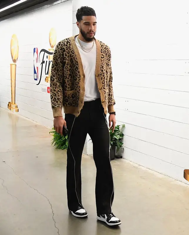 Jayson Tatum outfit in Flaneur Homme, The Last Redemption, and Nike, 2022