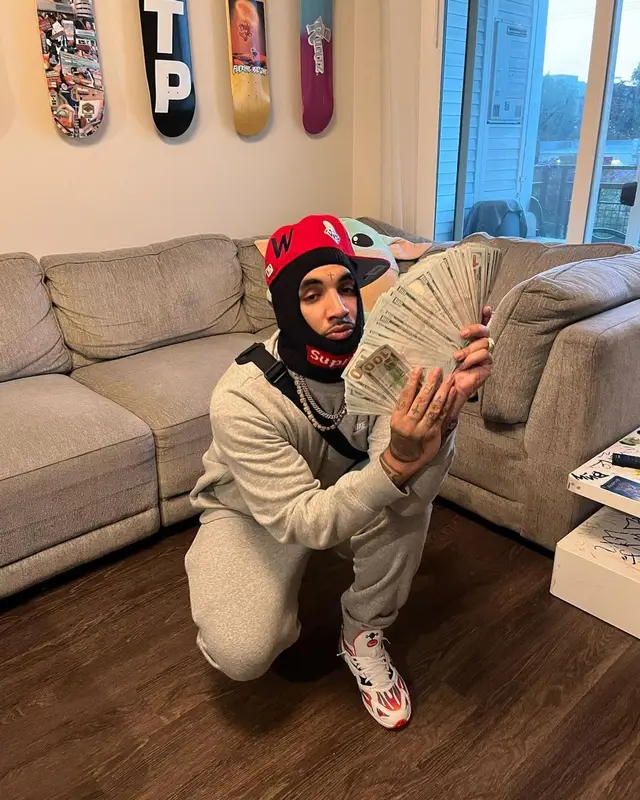 Fenix Flexin outfit in Nike, New Era, and Supreme, 2022