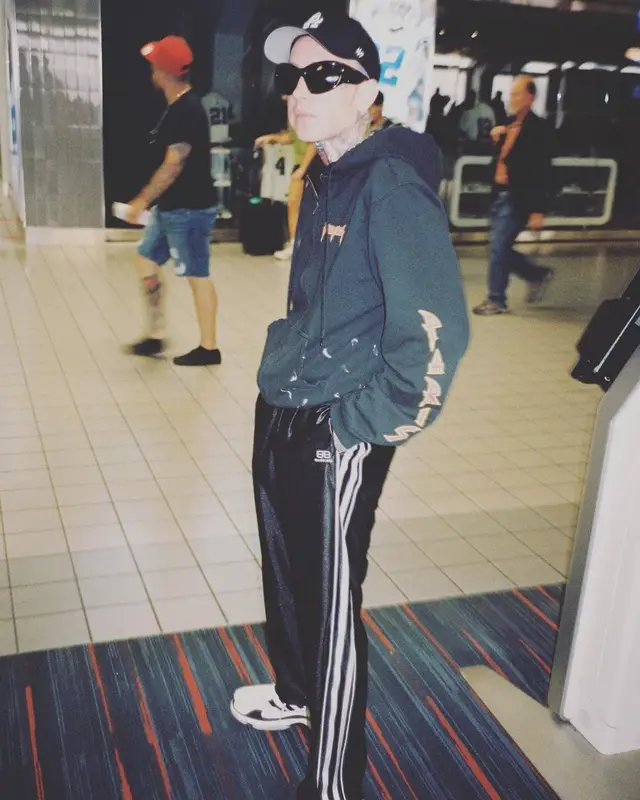 Blackbear outfit in Adidas, Balenciaga, and ’47, 2022