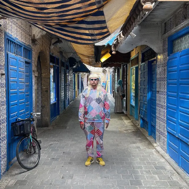 Oliver Tree outfit in Teddy Fresh and Adidas, 2021