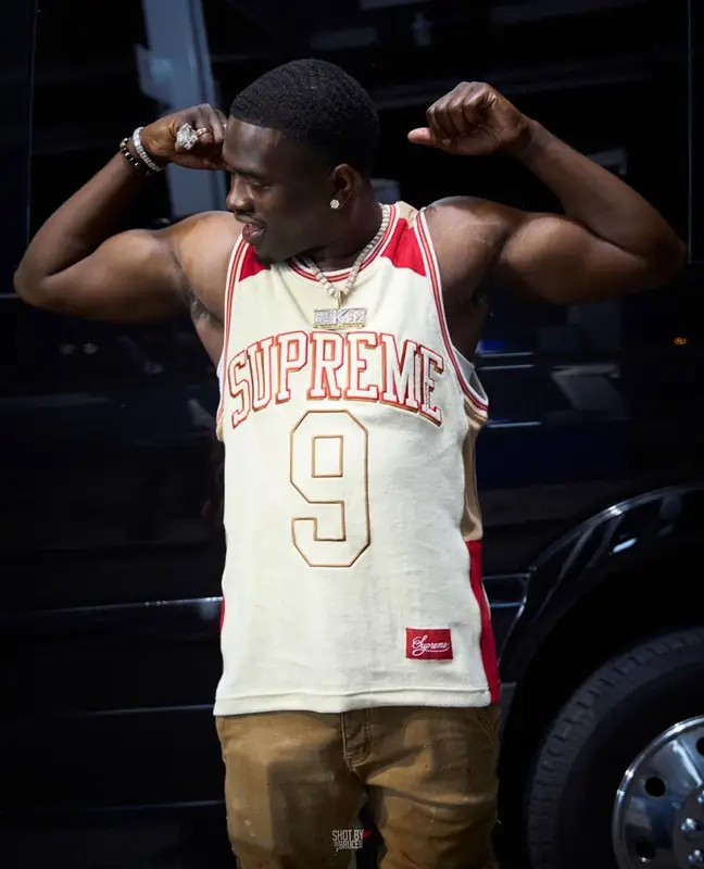 Bankroll Freddie outfit in Supreme, Valabasas, and Nike, 2022