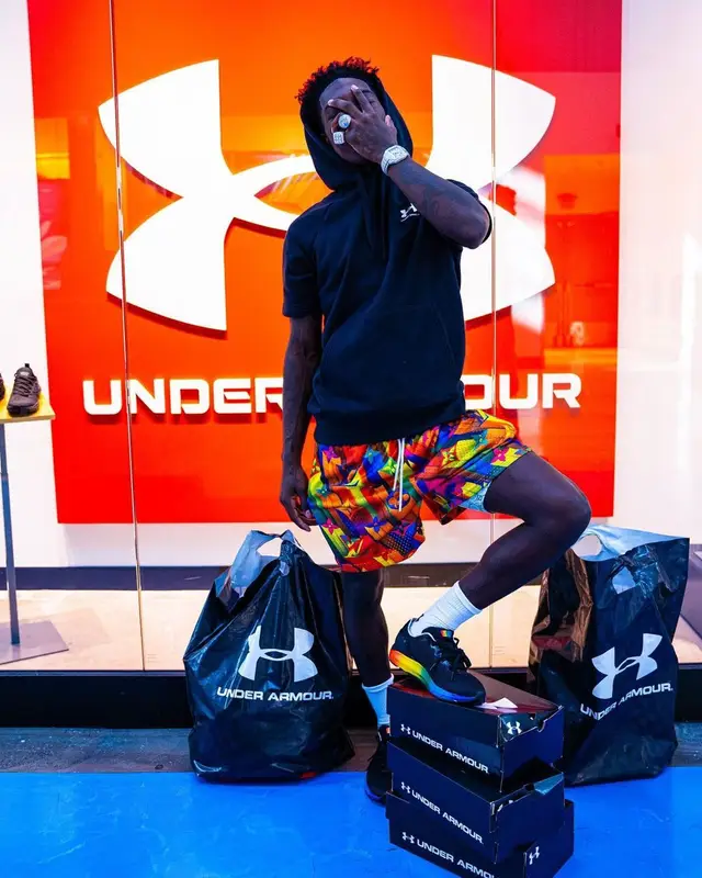 2Rare outfit in Under Armour and Custom, 2022