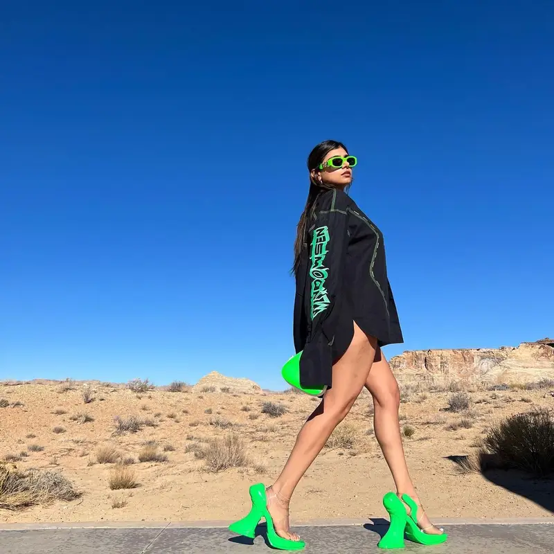 Mia Khalifa outfit in Windowsen and Versace, 2022
