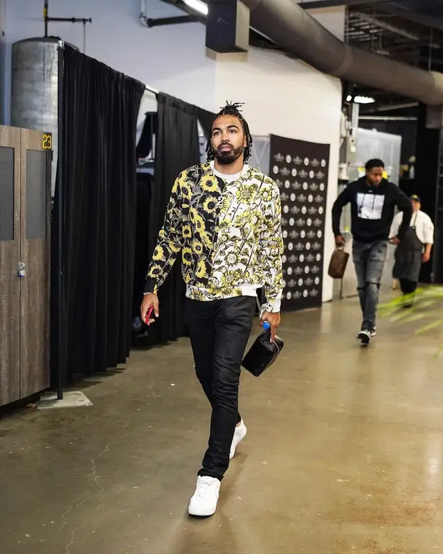 Gabe Nnamdi Vincent outfit in Twenty, 2022