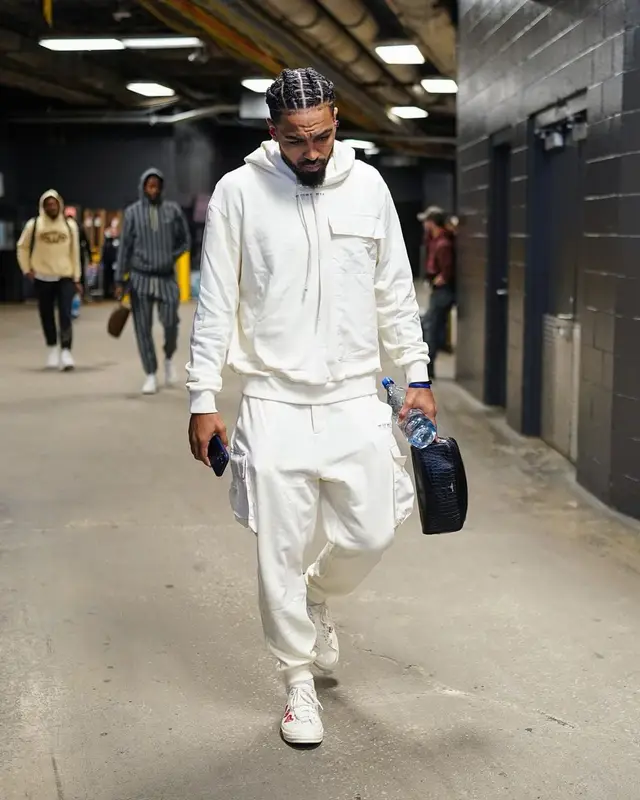Gabe Nnamdi Vincent outfit in Twenty, 2022