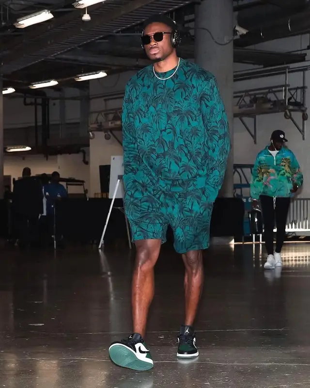 Thanasis Antetokounmpo outfit in Twenty, 2022