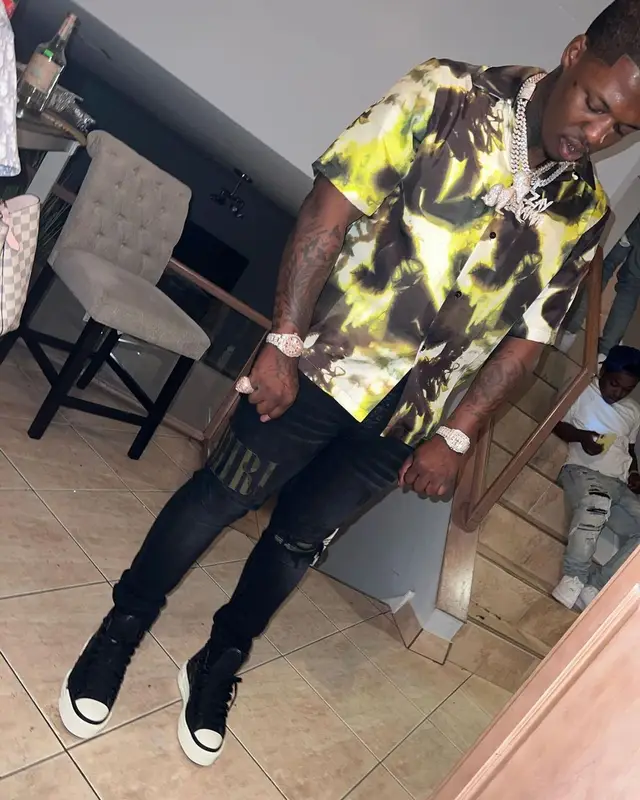 Lil Zay Osama outfit in Amiri, 2022