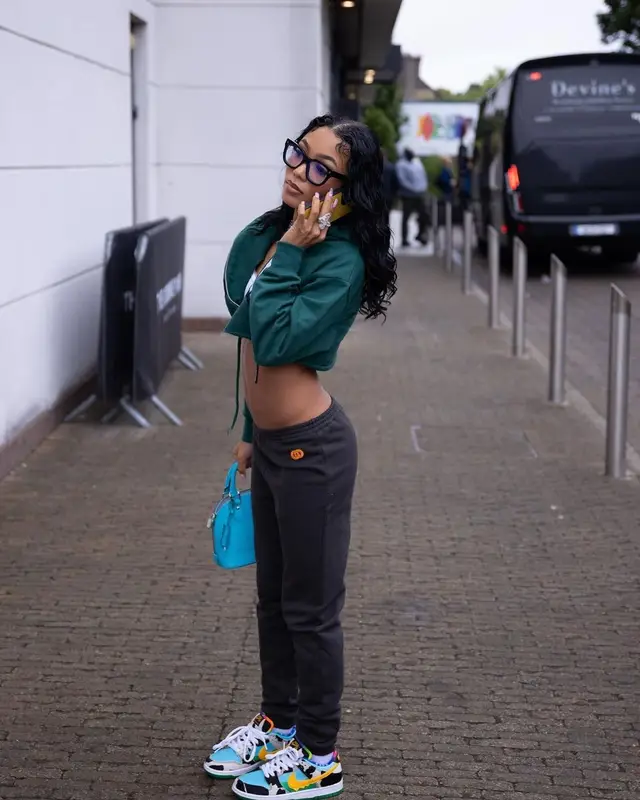 Coi Leray outfit in Nike, 2022
