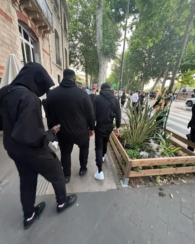 Rondodasosa outfit in Celine, Nike, and Prada, 2022