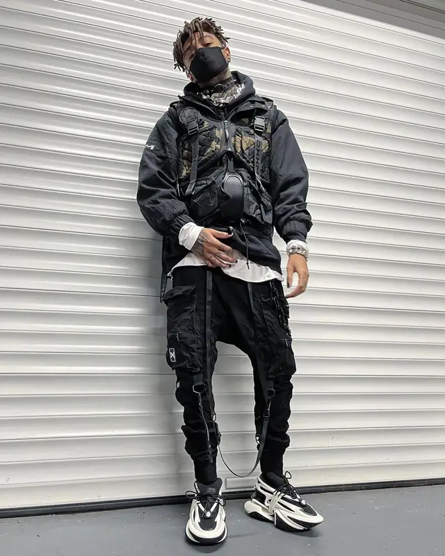 Scarlxrd outfit in DXXMLIFE and Balmain, 2022