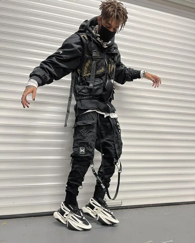 Scarlxrd outfit in DXXMLIFE and Balmain, 2022