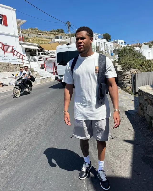 Devin Haney outfit in Louis Vuitton, Dior, and Balenciaga, 2022