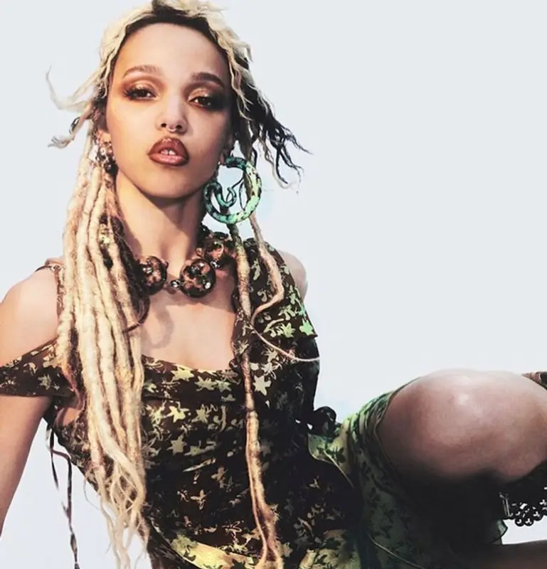 Fka Twigs outfit in Panconesi, 2022
