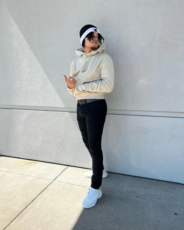 Summrs outfit in Saint Laurent, Louis Vuitton, and Chanel, 2022