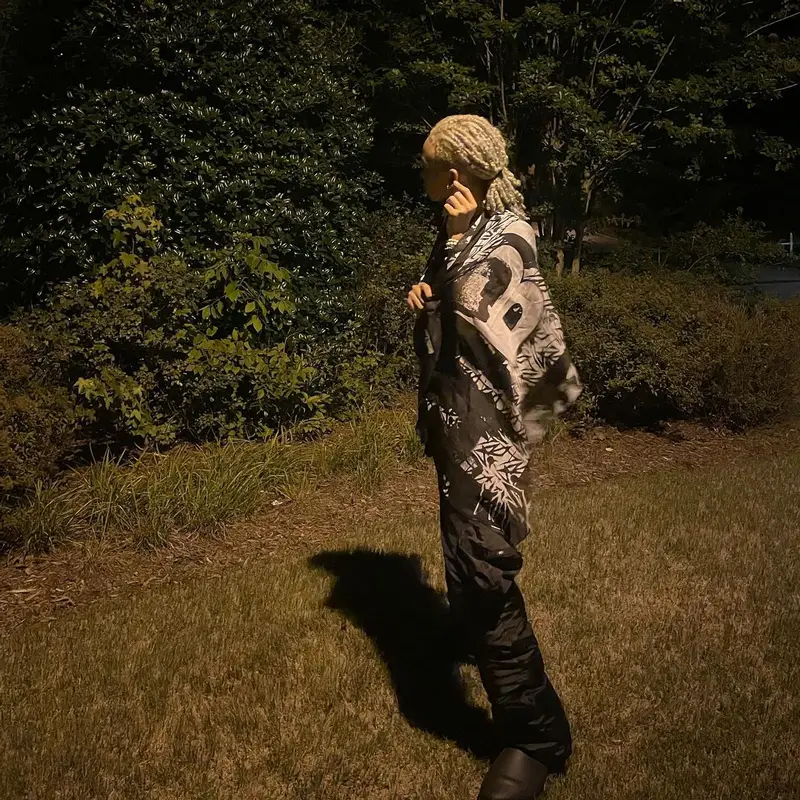 che outfit in Givenchy, 2022