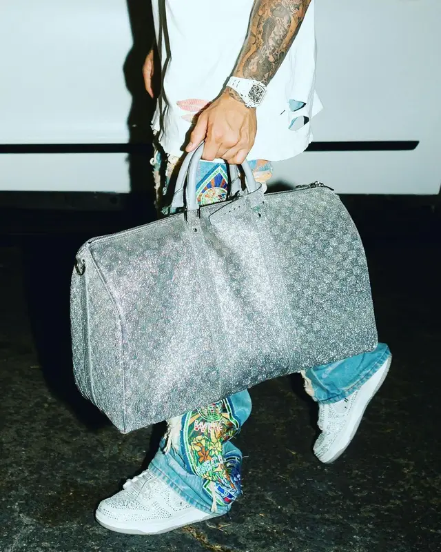 Jake Paul outfit in Balenciaga, Who Decides War, and Nike, 2022