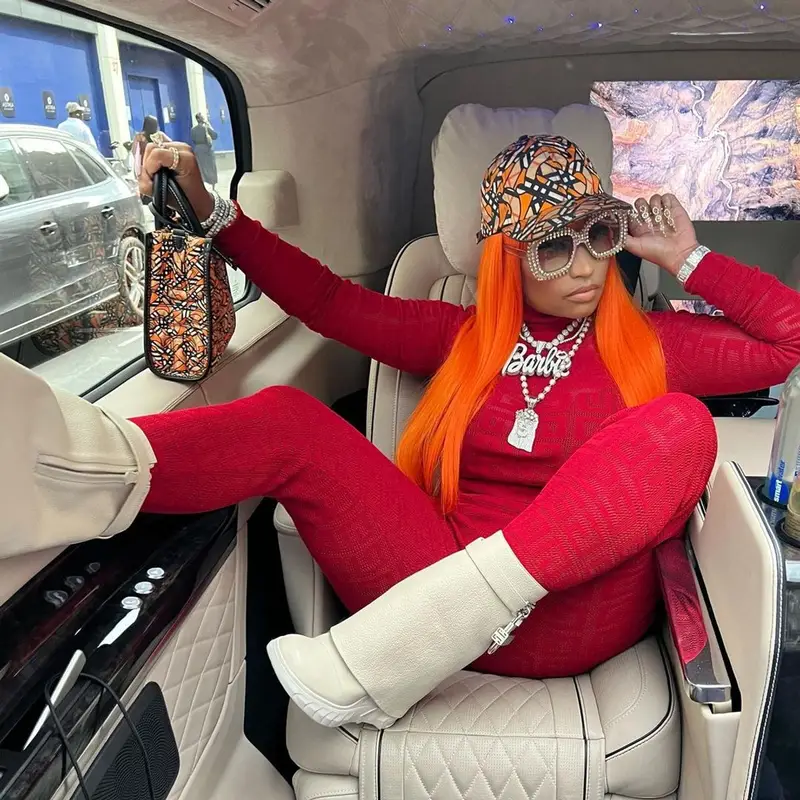 Nicki Minaj outfit in Givenchy and Burberry, 2022