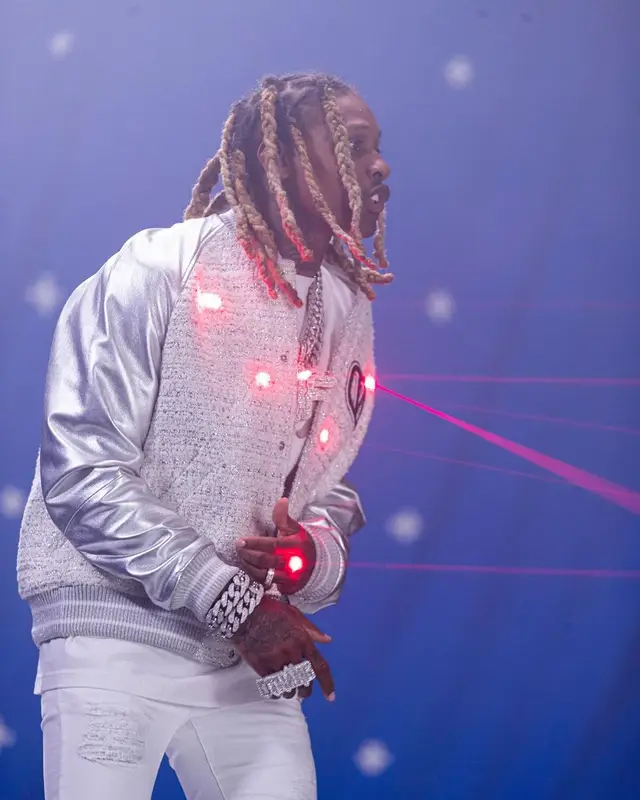 Lil Durk outfit in Valentino, Dior, and Monfrere, 2022