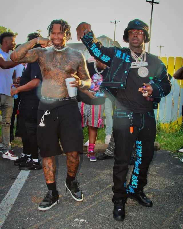 EST Gee outfit in Vlone and Nike, 2022