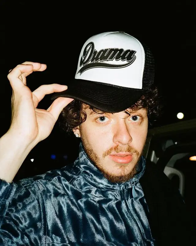 Jack Harlow outfit in Drama Call, 2021