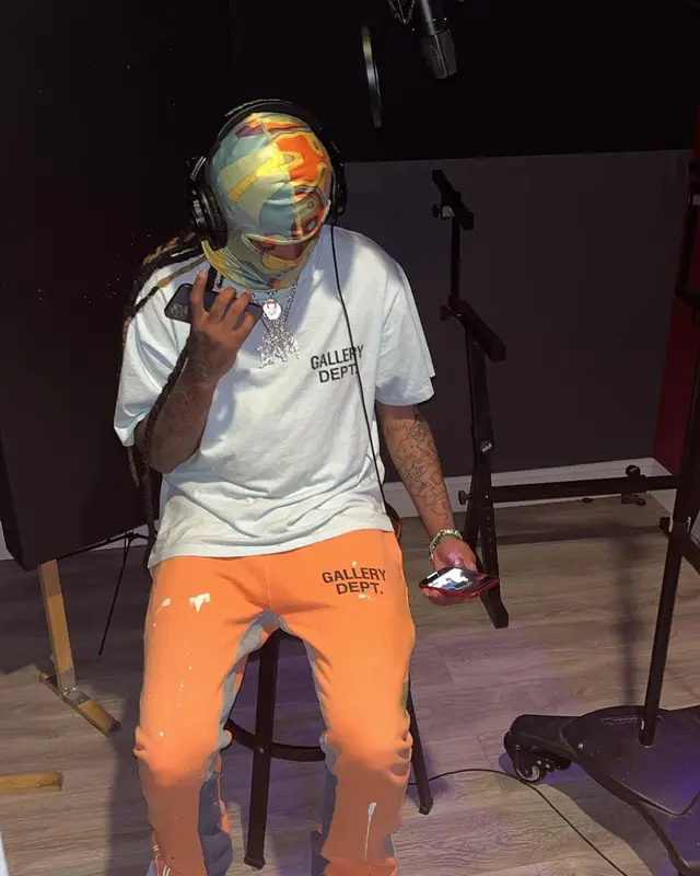Lil Dude outfit in Gallery Dept., Nike, and Off-White, 2022