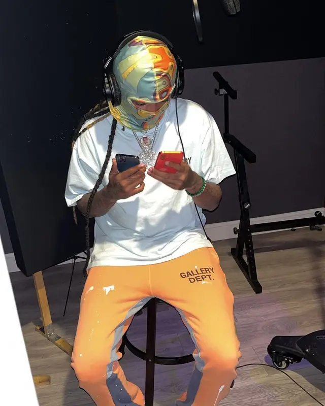 Lil Dude outfit in Gallery Dept., Nike, and Off-White, 2022