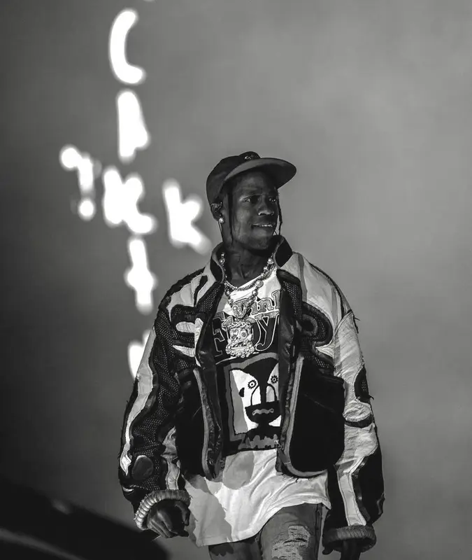 Travis Scott outfit in Vintage, Dior, and Travis Scott Merch, 2022