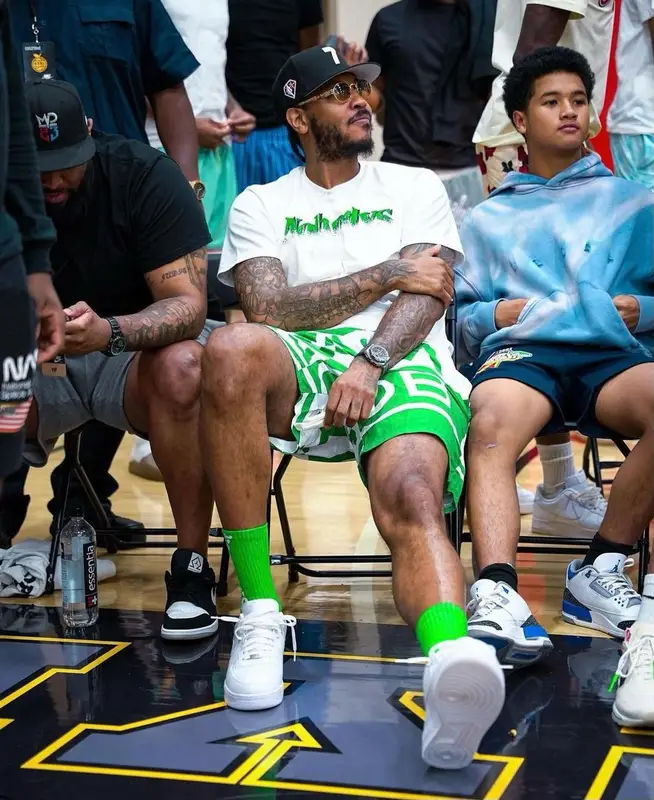 Carmelo Anthony outfit in Famous Nobody’s and Nike, 2022