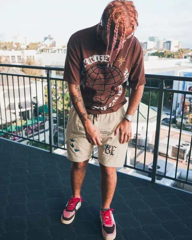 Rarri outfit in 7olitude and Yums, 2022