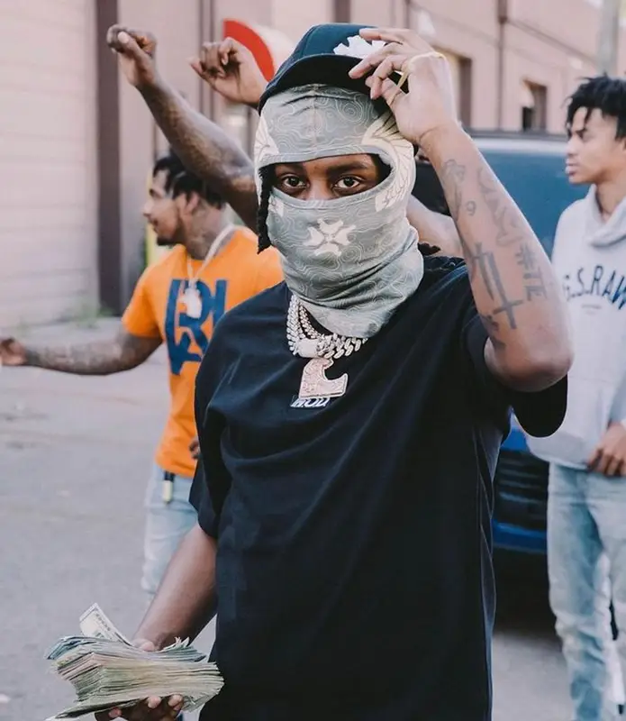 Babyface Ray outfit in Gang Affiliation , 2021