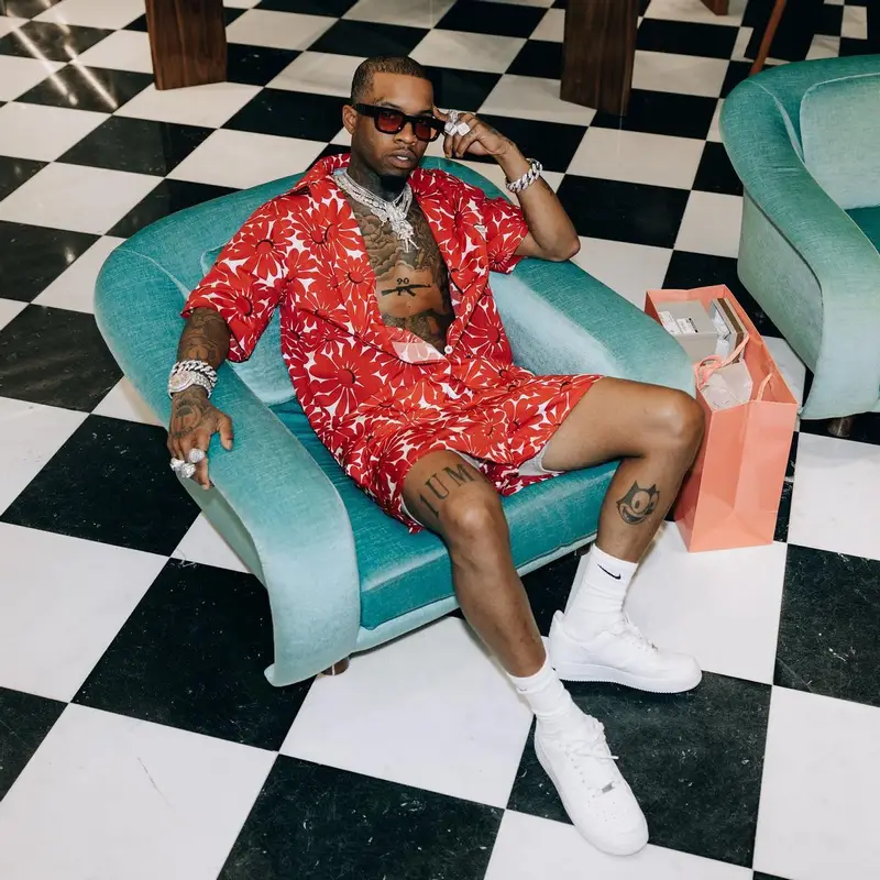 Tory Lanez outfit in Prada and Nike, 2022