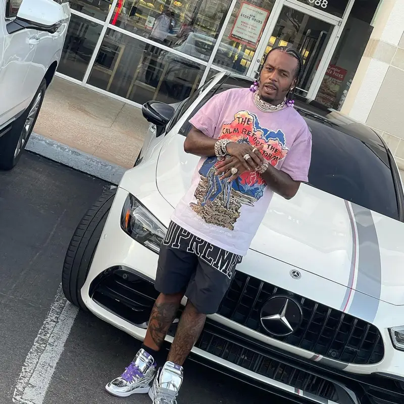 Sauce Walka outfit in Warren Lotas, Supreme, and Reves Paris, 2022