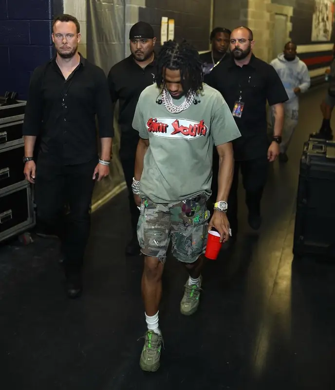 Lil Baby outfit in Gallery Dept., Supreme, and Nike, 2022