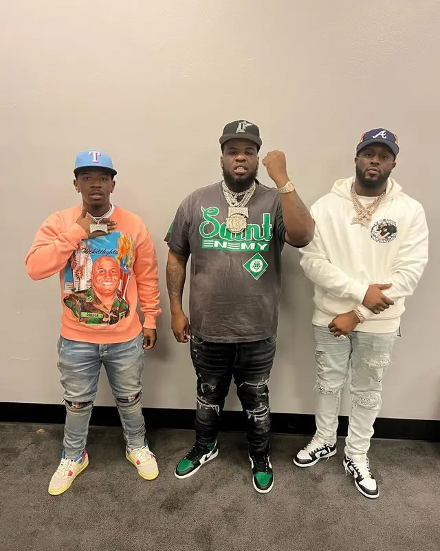 Maxo Kream outfit in Amiri, Nike, and New Era, 2022