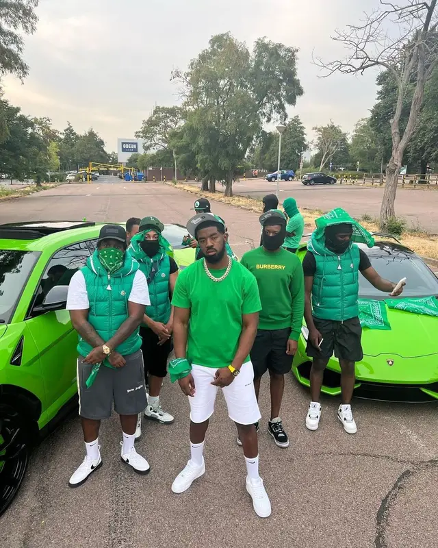 Tion Wayne outfit in Bottega Veneta, Off-White, and Nike, 2022
