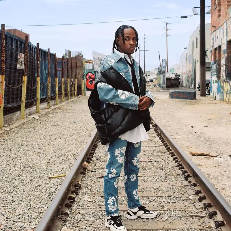 Rich The Kid outfit in Levi’s, Chanel, and Denim Tears, 2022
