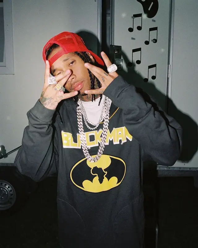 Tyga outfit in Black Angels In Flight, 2022
