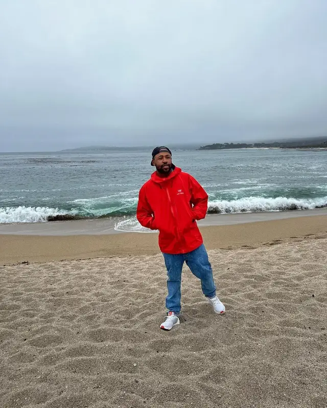 Mike Will Made-It outfit in Arc'teryx, On Running, and Cherry, 2022