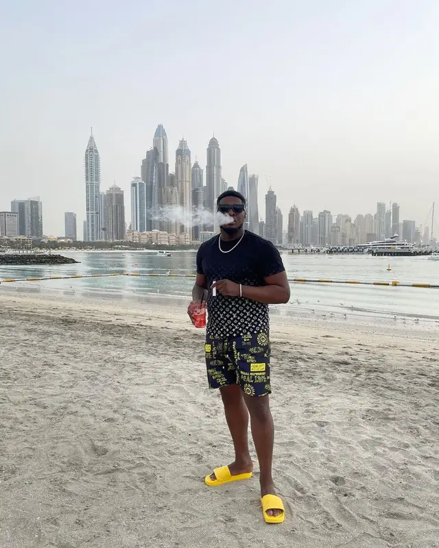 Swarmz outfit in Louis Vuitton, Zara, and Bottega Veneta, 2022