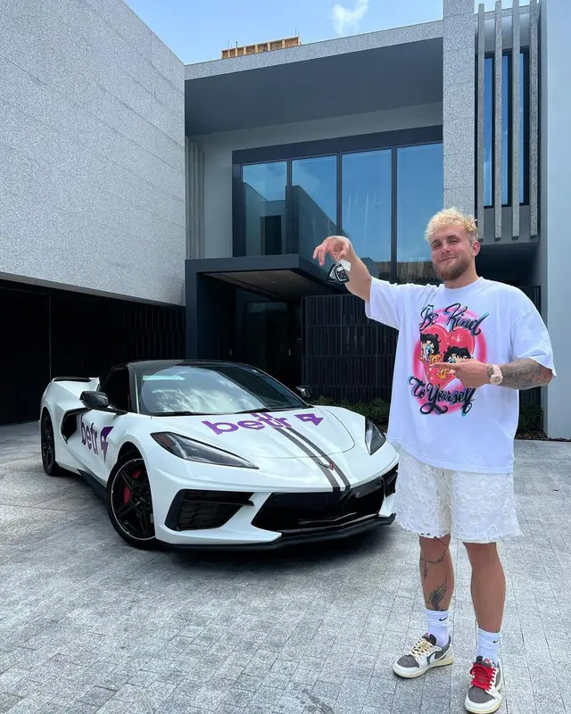 Jake Paul outfit in Tiredandemotional, Travis Scott Merch, and Nike, 2022