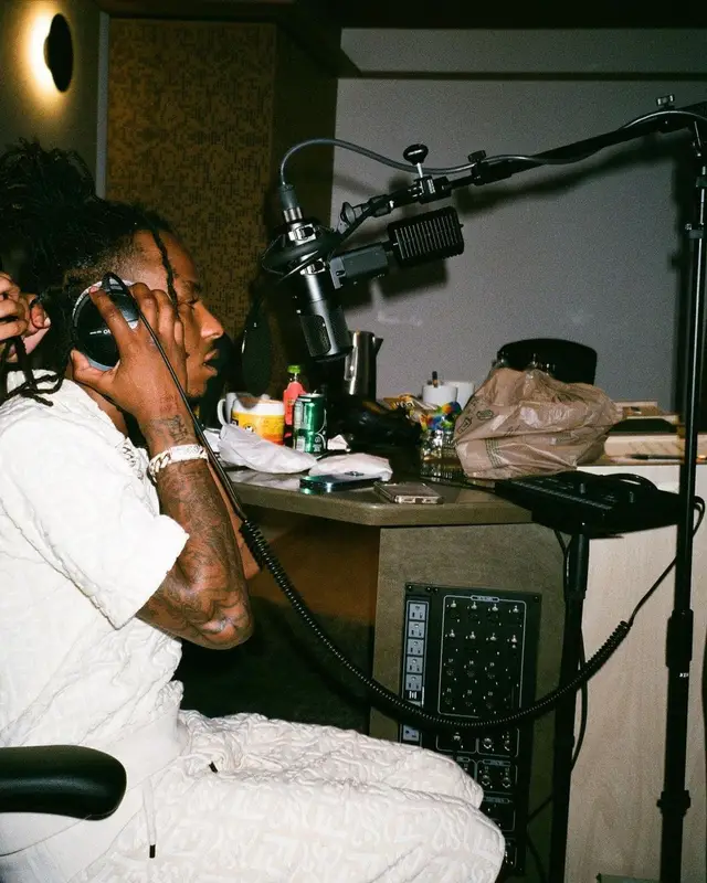 Rich The Kid outfit in Fendi, Jordan, and Off-White, 2022