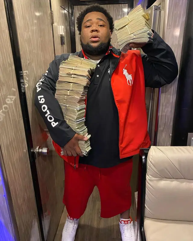 Rod Wave outfit in Ralph Lauren and Nike, 2020