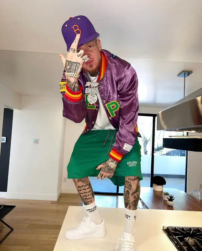 Millyz outfit in Gallery Dept. and Nike, 2022