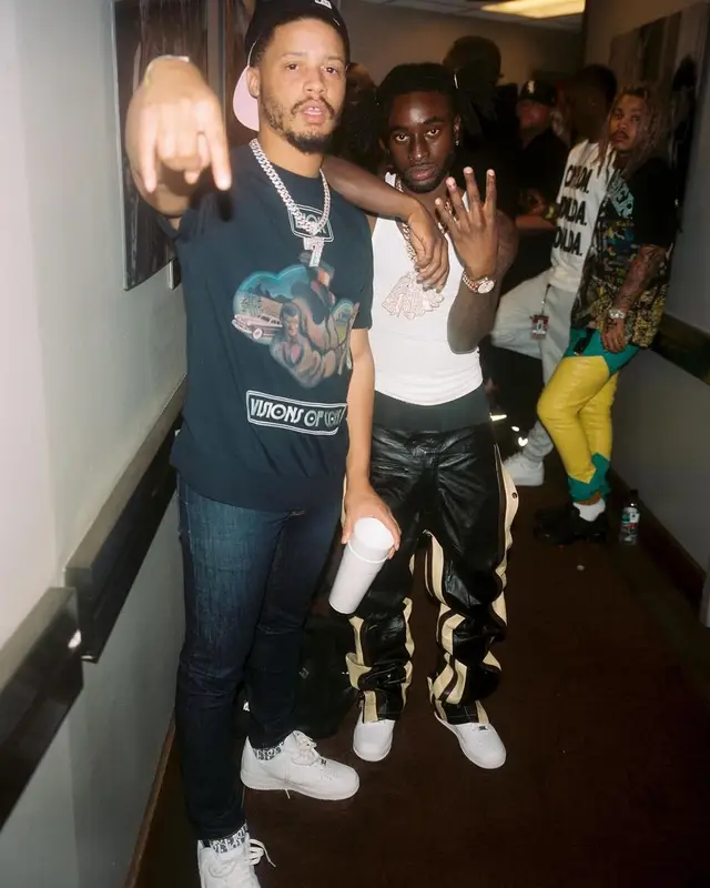Veeze outfit in Dior and Nike, 2022