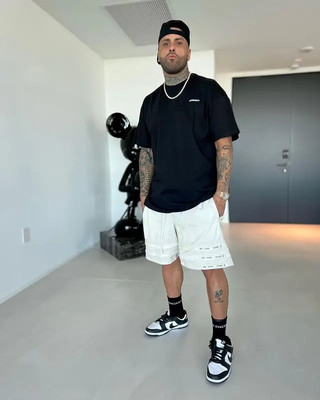 Nicky Jam outfit in Bristol Studio, Nike, and Balenciaga, 2022