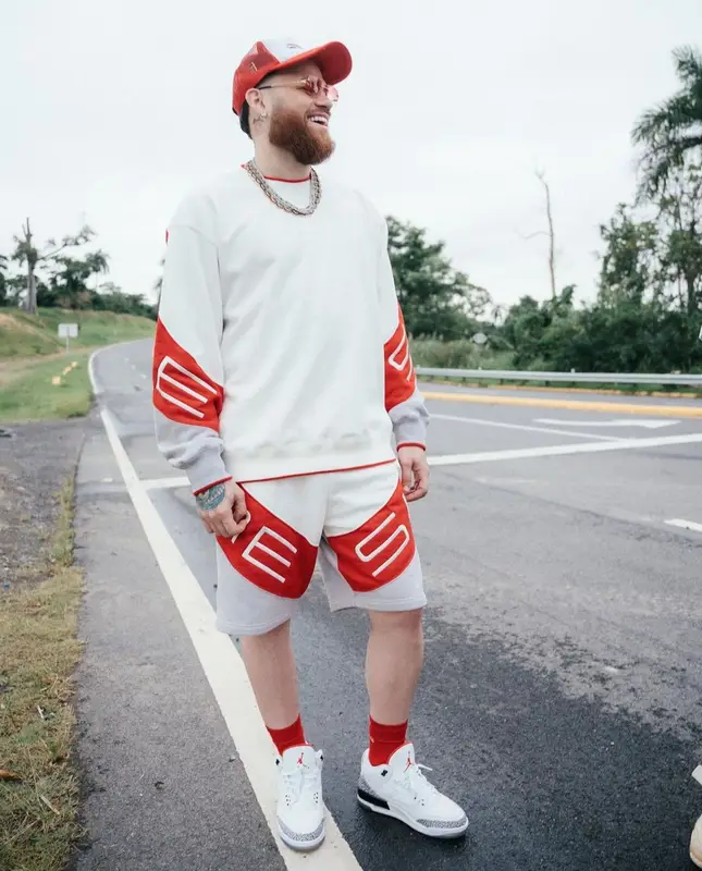 Miky Woodz outfit in Supreme and Jordan, 2022